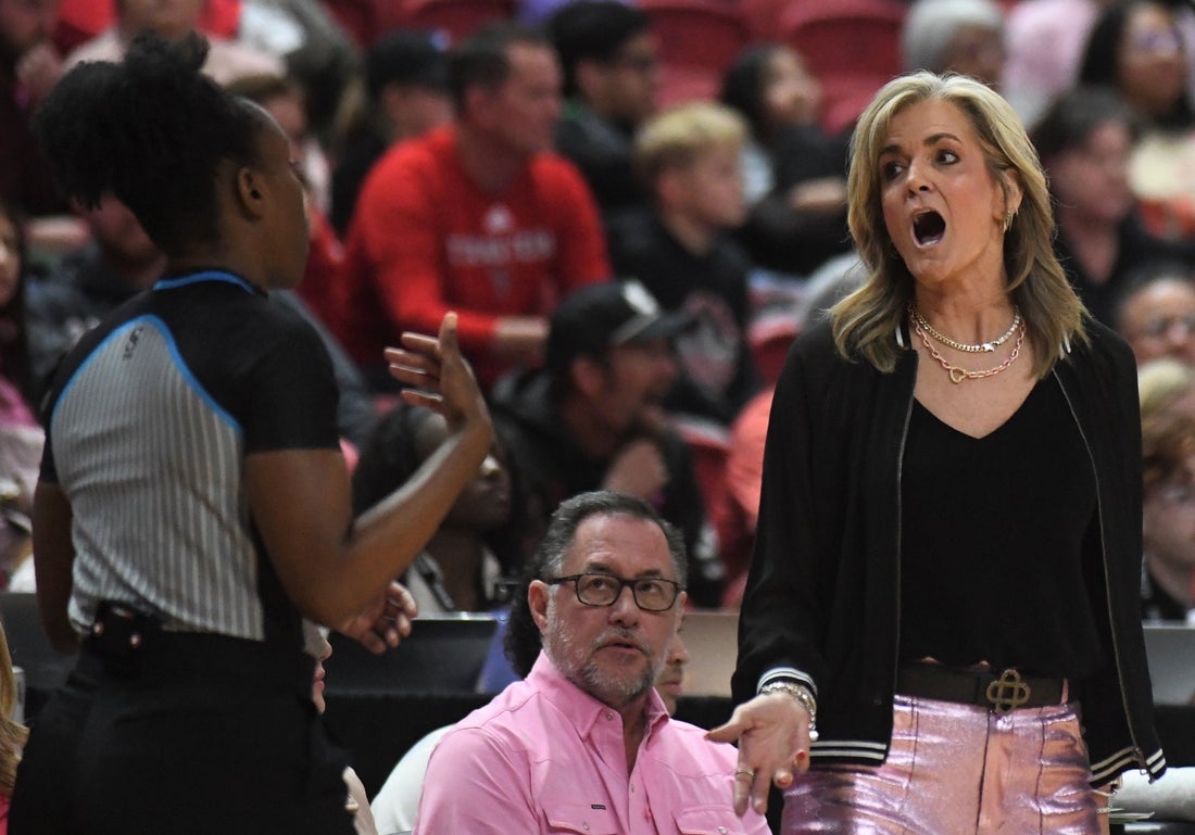 Women's Top 25 roundup: No. 20 Texas Tech blitzes No. 15 Baylor