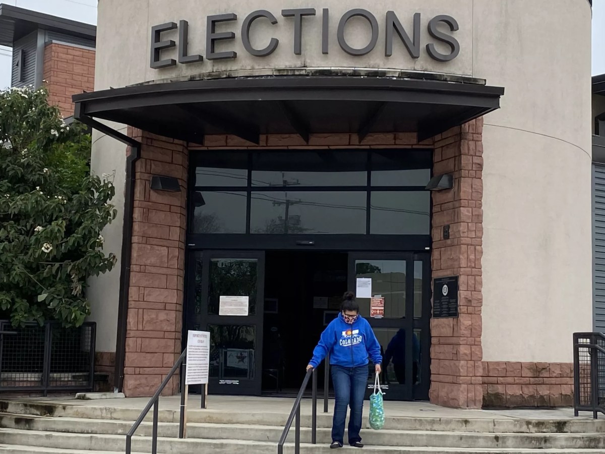 Texas election officials ask state to halt rollout of updated TEAM voter registration system