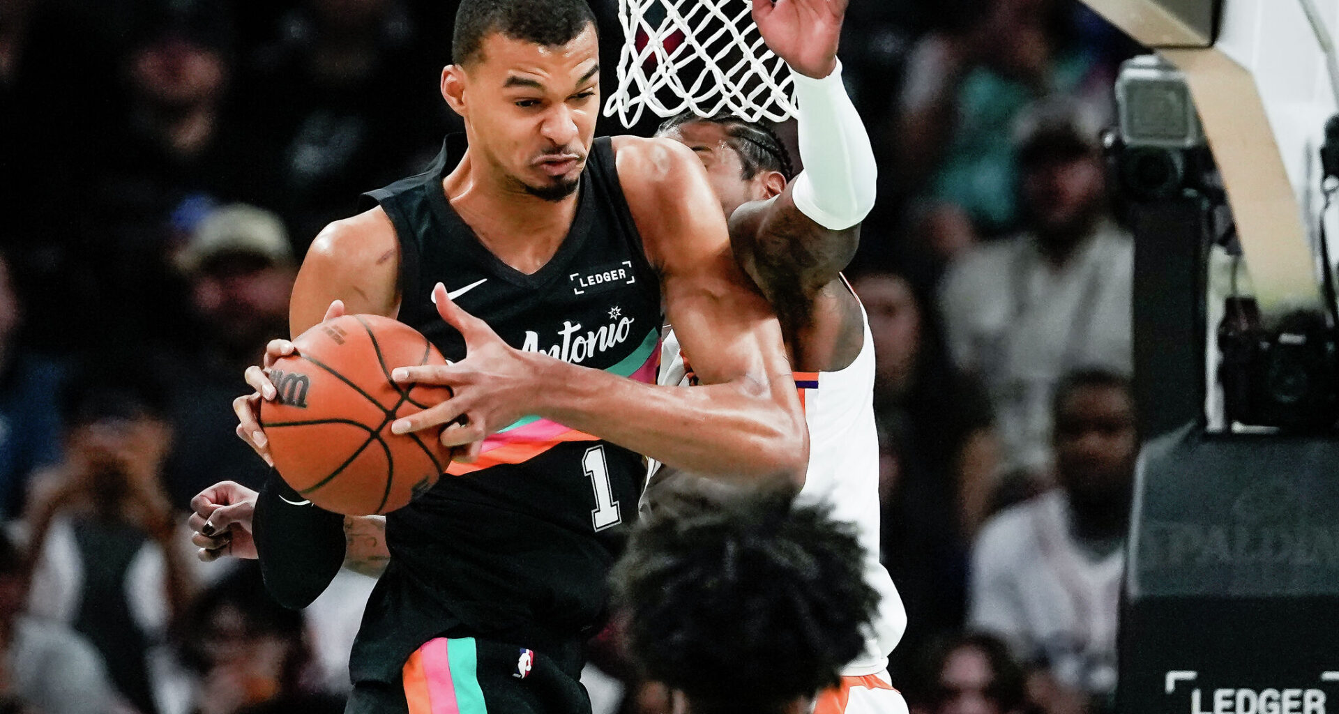 Photos from the Spurs' Austin game on Thursday night