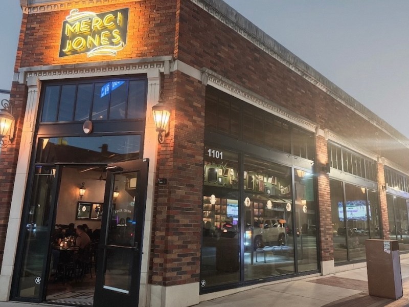 First Look: New San Antonio bar Merci Jones pairs unforced cool with top-notch service