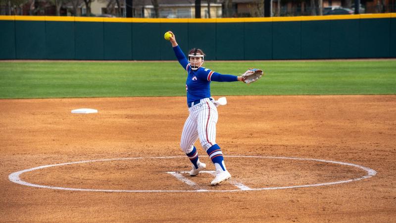 Mavericks Conclude Day One of Boerner Invitational with 11-4 Decision Against Creighton