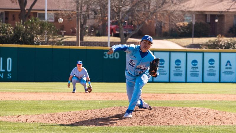 Mavericks Rally Late, but Can't Complete the Comeback in 5-4 Loss