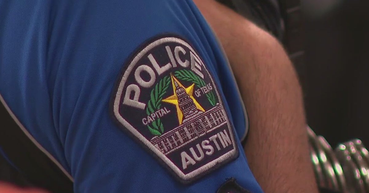 1 dead in shooting involving off-duty Austin police officer