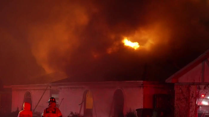 2 adults, 3 children escape large house fire in southwest Houston