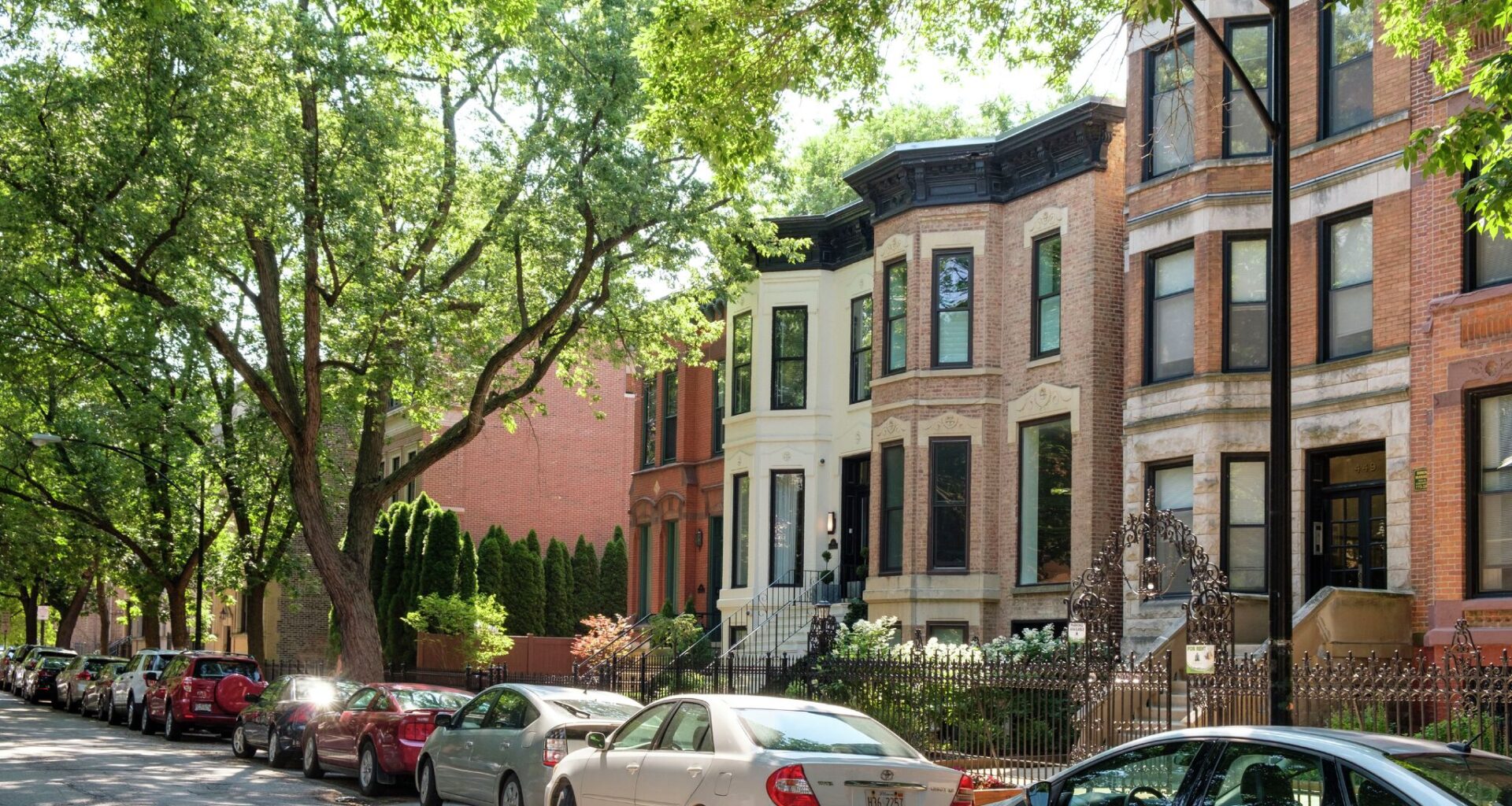 Is it illegal to park in front of someone else's house in Texas?