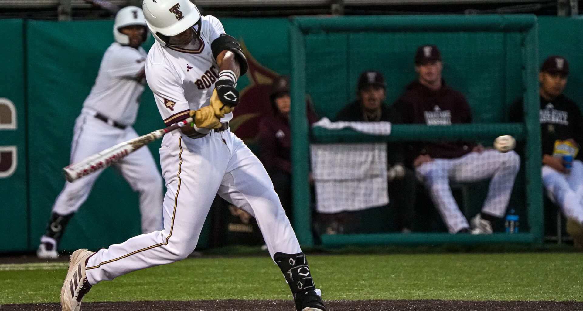 Live updates as Bobcats host Roadrunners