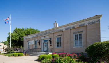 A Look Back: Arlington's First Post Office Opens in 1939
