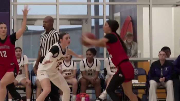 UIL playoffs hoops heat up, San Antonio-area teams punch ticket to regional finals