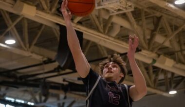 Round Rock edges Lake Travis in UIL playoffs