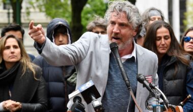 Austin's Del Bigtree says kids should catch measles, polio