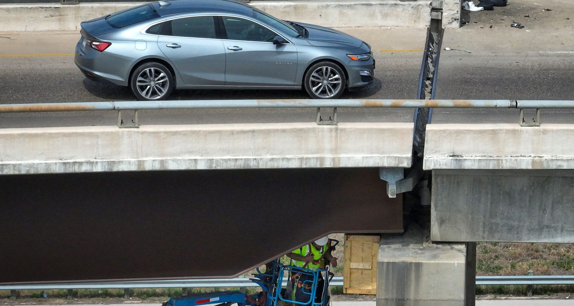 US 290 Flyover Repairs After Viral Austin Bridge Gap