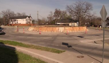 Wall added to Oak Cliff roundabout prone to accidents