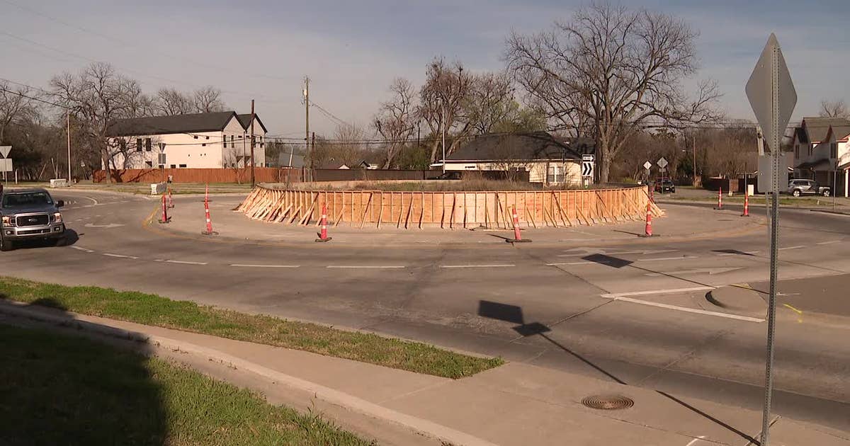 Wall added to Oak Cliff roundabout prone to accidents
