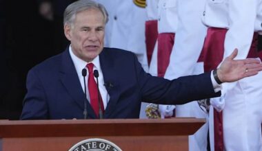 Gov. Abbott visits Bexar County on three-city tour ahead of March primary