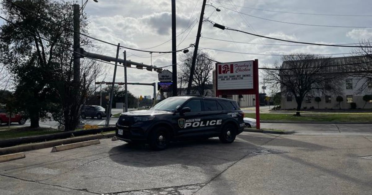 Suspected stolen tailgate leads to shootout between 6 along East Freeway