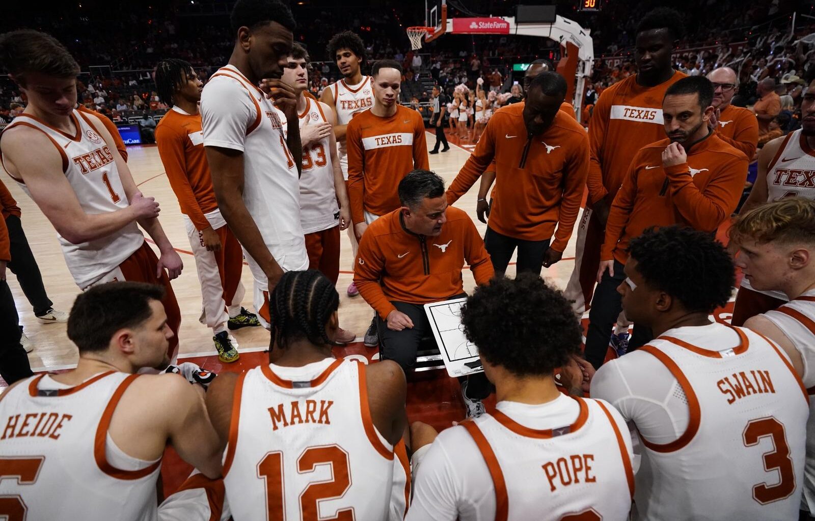 Men's Basketball falls to No. 7/7 Florida, 84-71