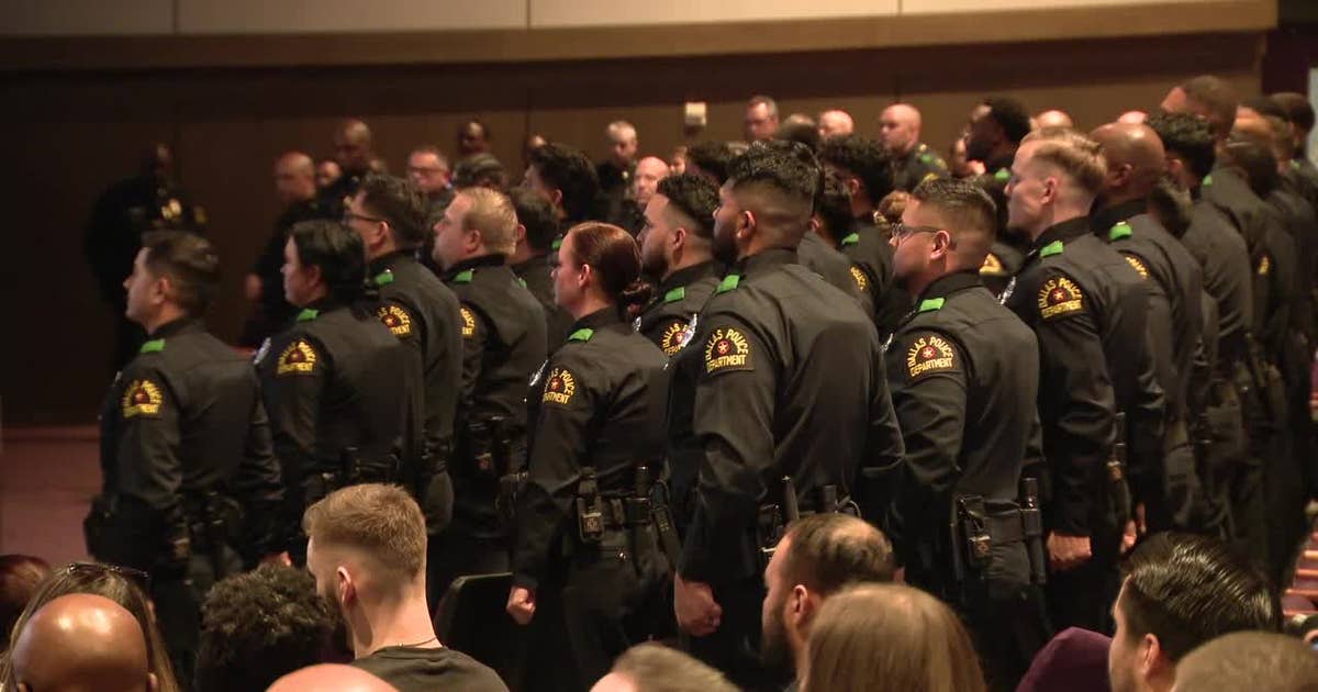 41 cadets take the oath as Dallas police officers