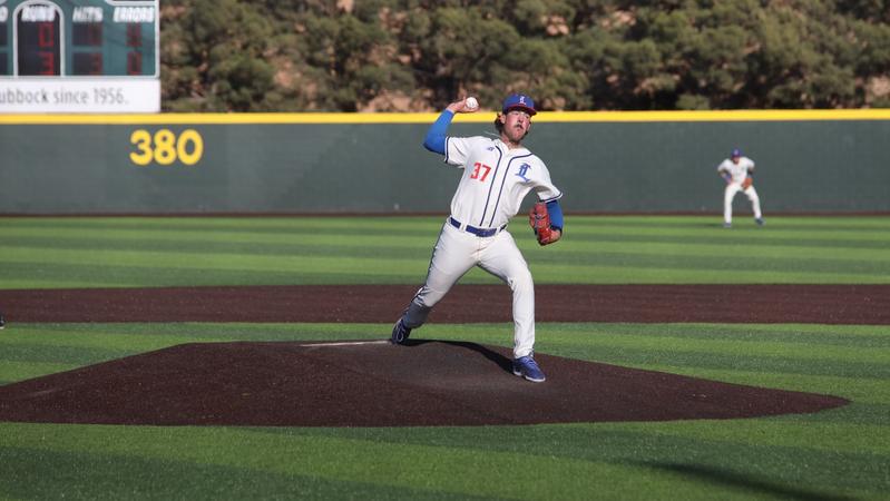 Balanced Offensive Output Leads LCU Past UTD