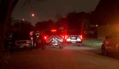 19-year-old dead after being shot, crashing vehicle into parked car and garage in northwest Harris County, HCSO says