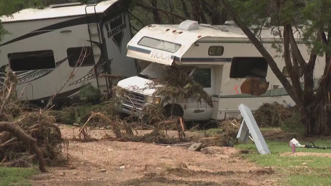 How soon will emergency flood sirens be installed in the Texas Hill Country?