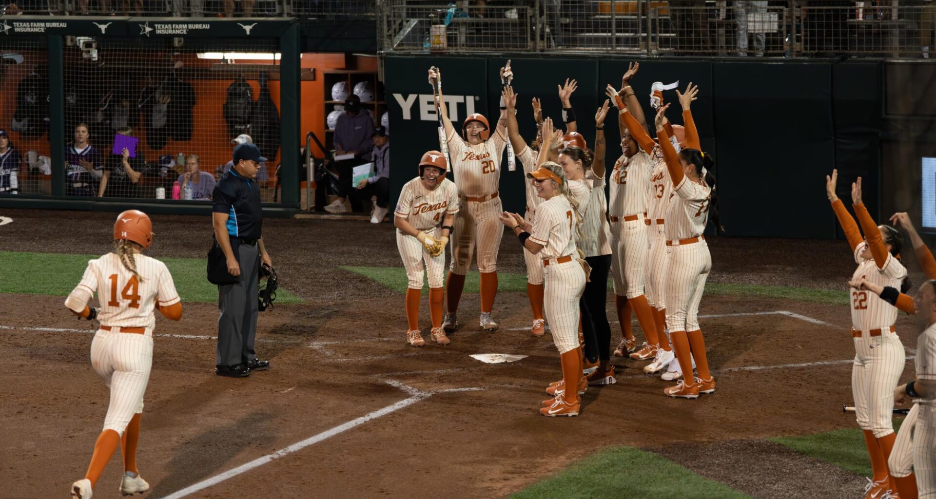 Reese Atwood makes Texas softball history in shutout against Abilene Christian University – The Daily Texan