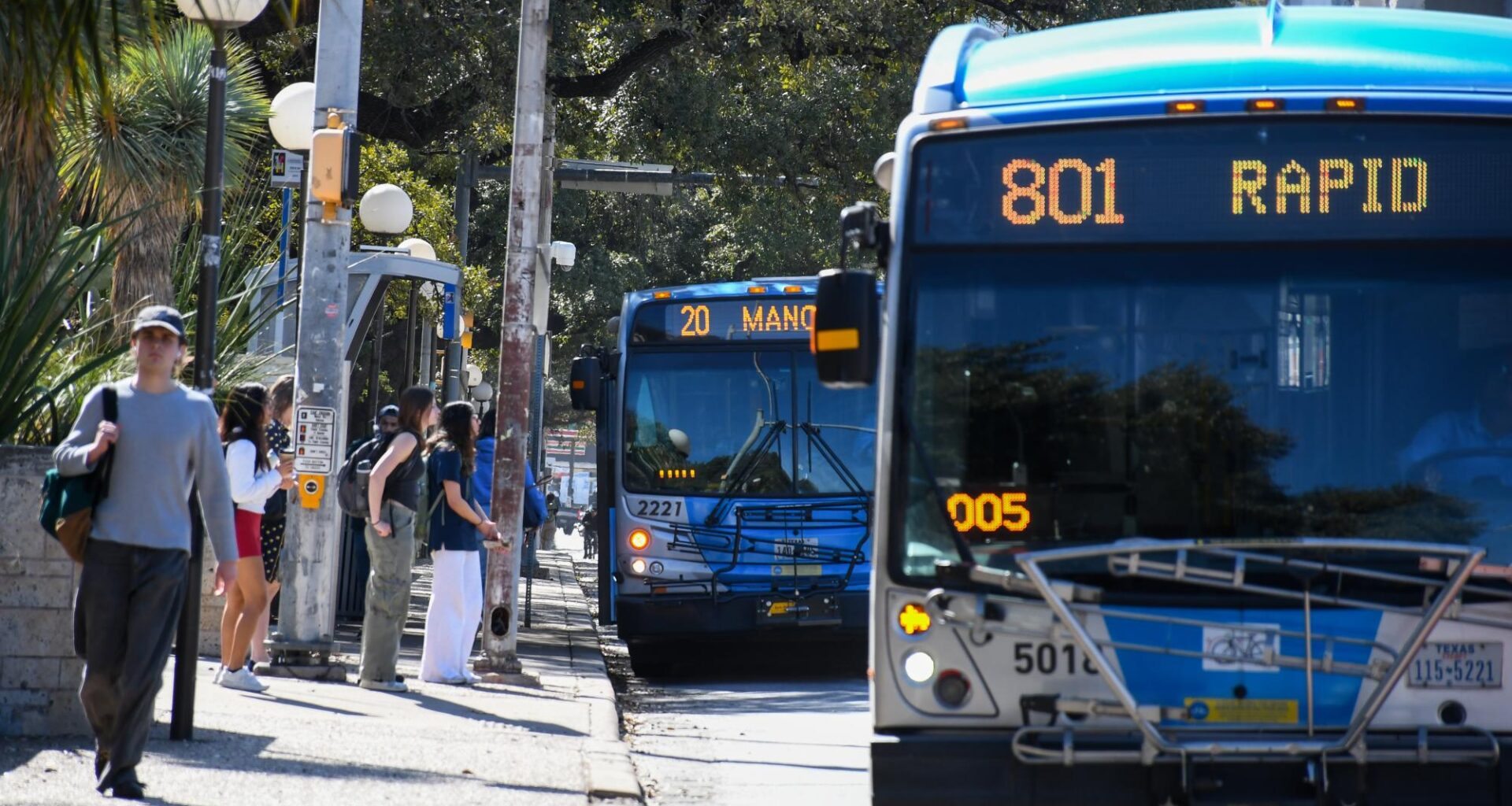 CapMetro launches tap-to-pay on all buses – The Daily Texan
