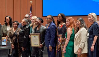 20-time Grammy winner, Fort Worth native Kirk Franklin honored by City Council