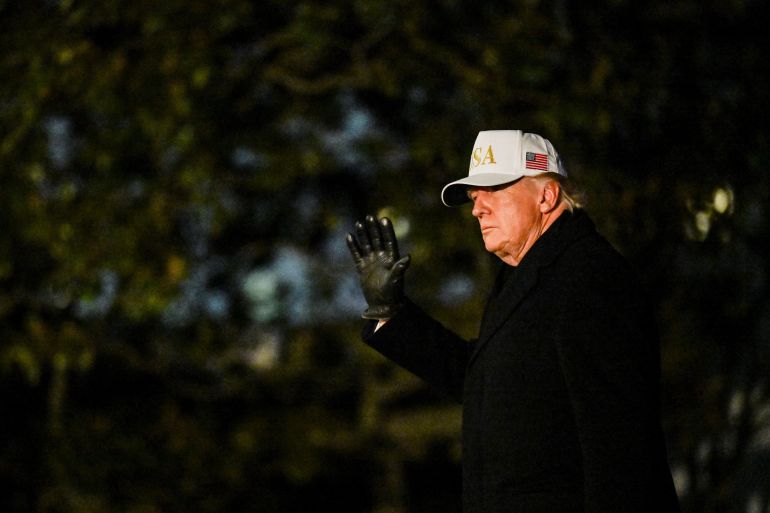 U.S. President Donald Trump waves as he arrives on the South Lawn of the White House in Washington, D.C., U.S., February 1, 2026.