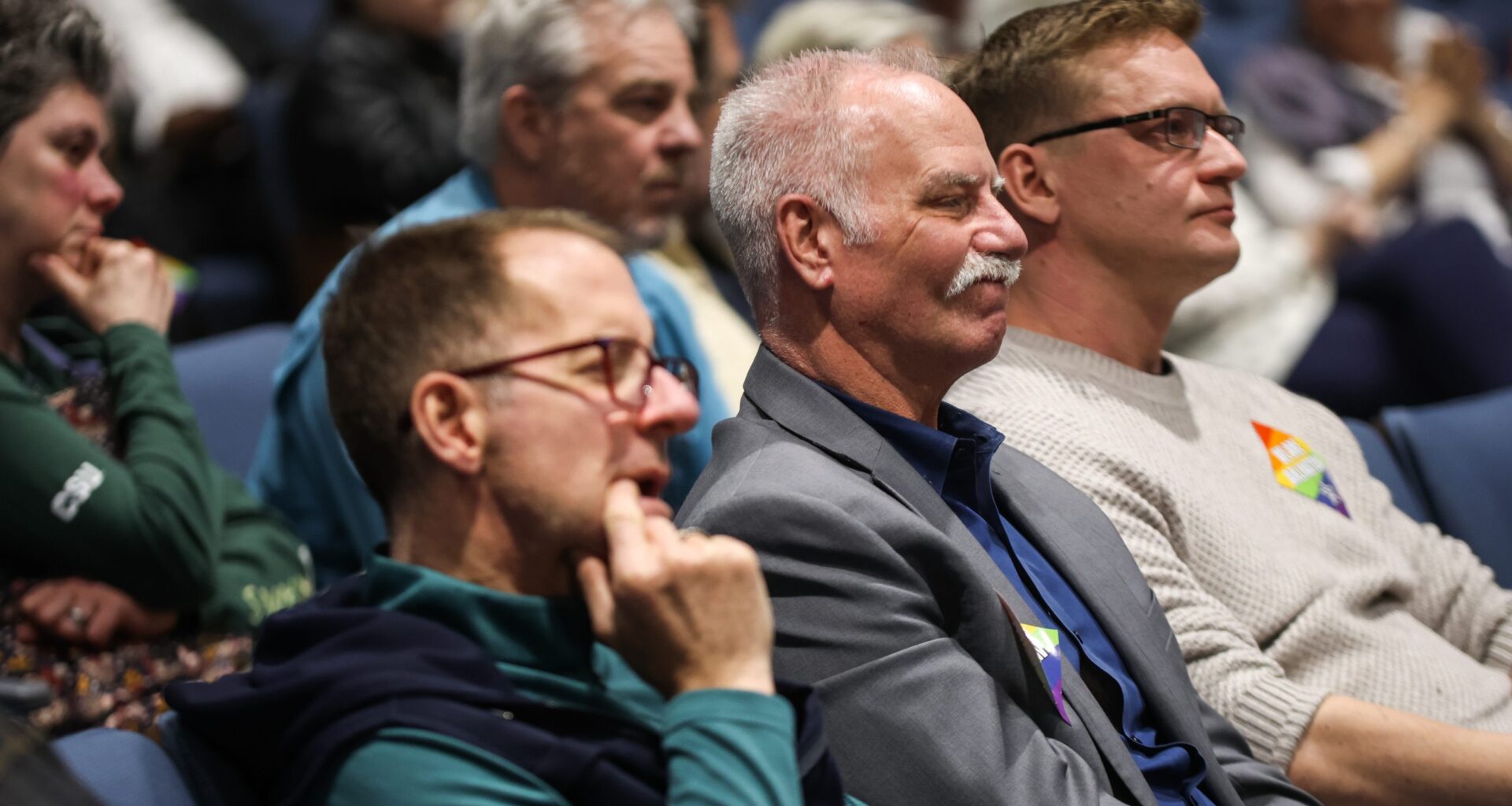 Arlington council passes revised anti-discrimination ordinance, resolution against hate