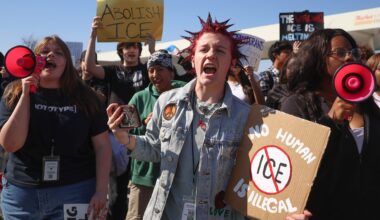 Students in Arlington, Mansfield walk out to protest ICE