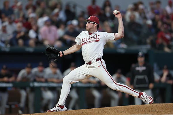 Arkansas baseball notebook: Damian Ruiz thrives leading off, Colin Fisher has best career outing