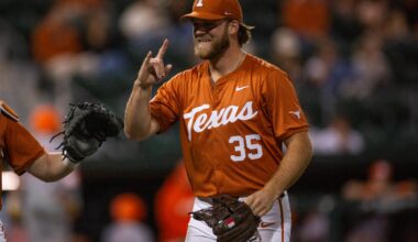 Texas baseball stays unbeaten, rolls past UTRGV with shutout victory – The Daily Texan