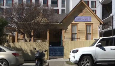 70 Mosque Volunteers Prepare 20,000 Meals for Austin Food Bank