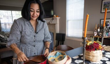 There are hundreds of Mexican mole recipes. Here’s how this Dallas chef created her own