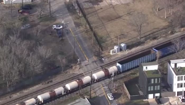 Union Pacific contracted workers shot, beaten during robbery near railroad tracks, HPD says