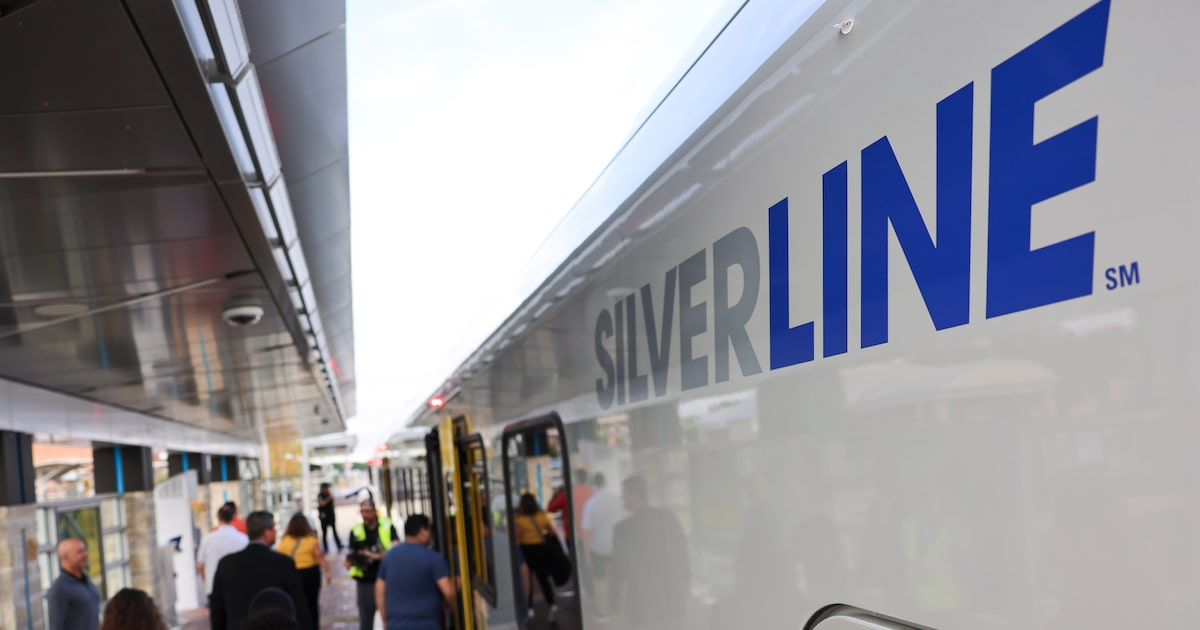 Dallas council members seek review of why city lost $30 million in transit-related money