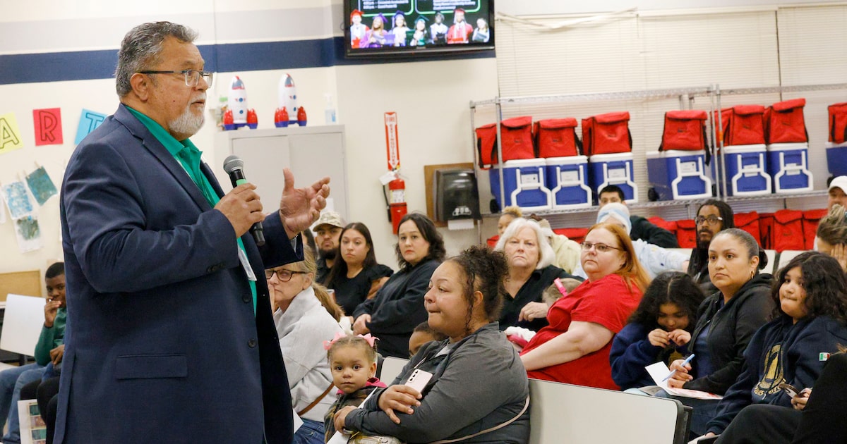 As Grand Prairie ISD mulls closing 3 schools, parents worry about rushed decision