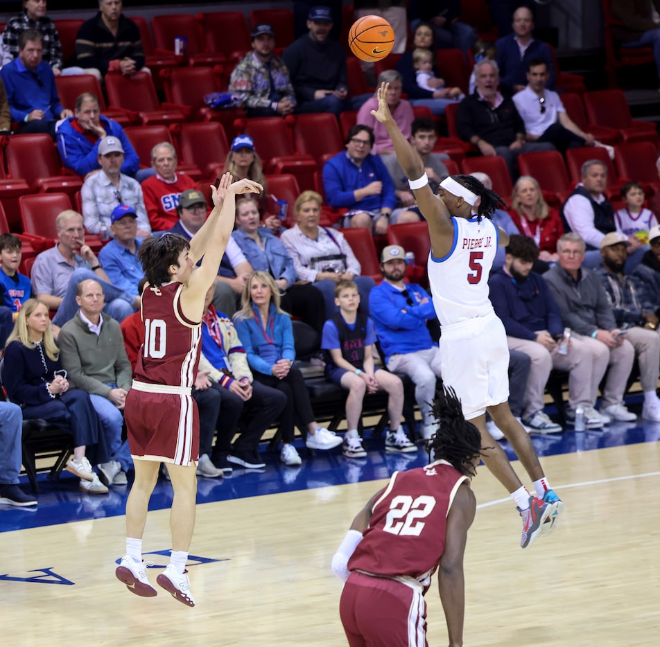 Boston College guard Luka Toews (10) shoots a three pointer as Southern Methodist University...