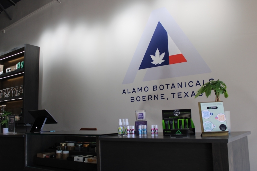 The San Antonio-based CBD and smoke shop chain has expanded northward into Boerne with its newest area location. (Andrew Creelman/Community Impact)