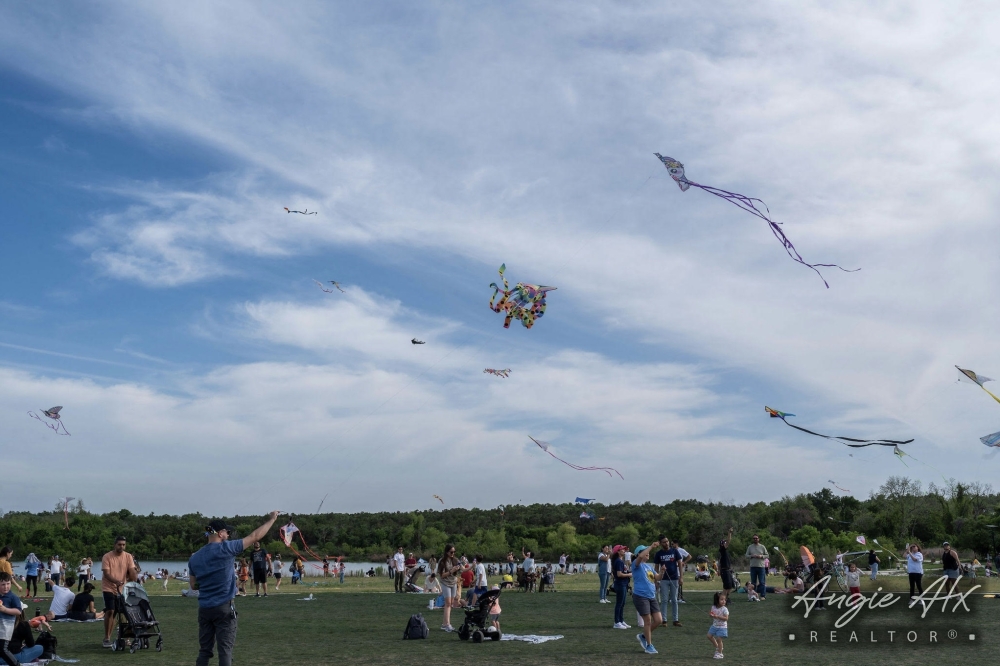 Angie ATX Realtor and the Cedar Park  & Recreation will collaborate to host the annual Cedar Park Kite Festival on March 28. (Courtesy Angie Gonzalez)
