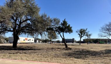 Frost Bank is being built near Academy Sports   Outdoors in Georgetown. (Gracie Warhurst/Community Impact)
