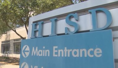 Houston ISD board approves plan to close or consolidate 12 schools
