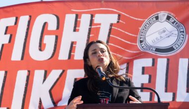 ‘Mad mom’ targets Greg Abbott in uphill bid for Texas governor