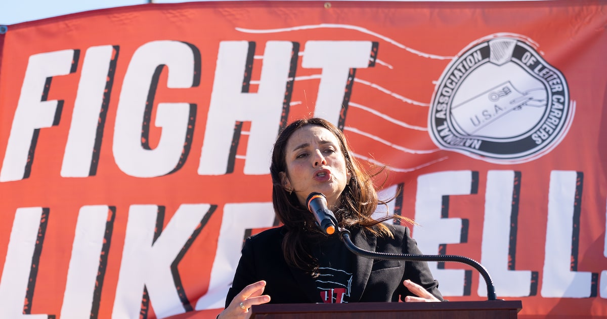 ‘Mad mom’ targets Greg Abbott in uphill bid for Texas governor