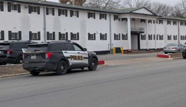 Man hospitalized after shooting on West Side, San Antonio police say