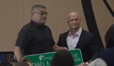 Three Lubbock Police officers retire after years of service