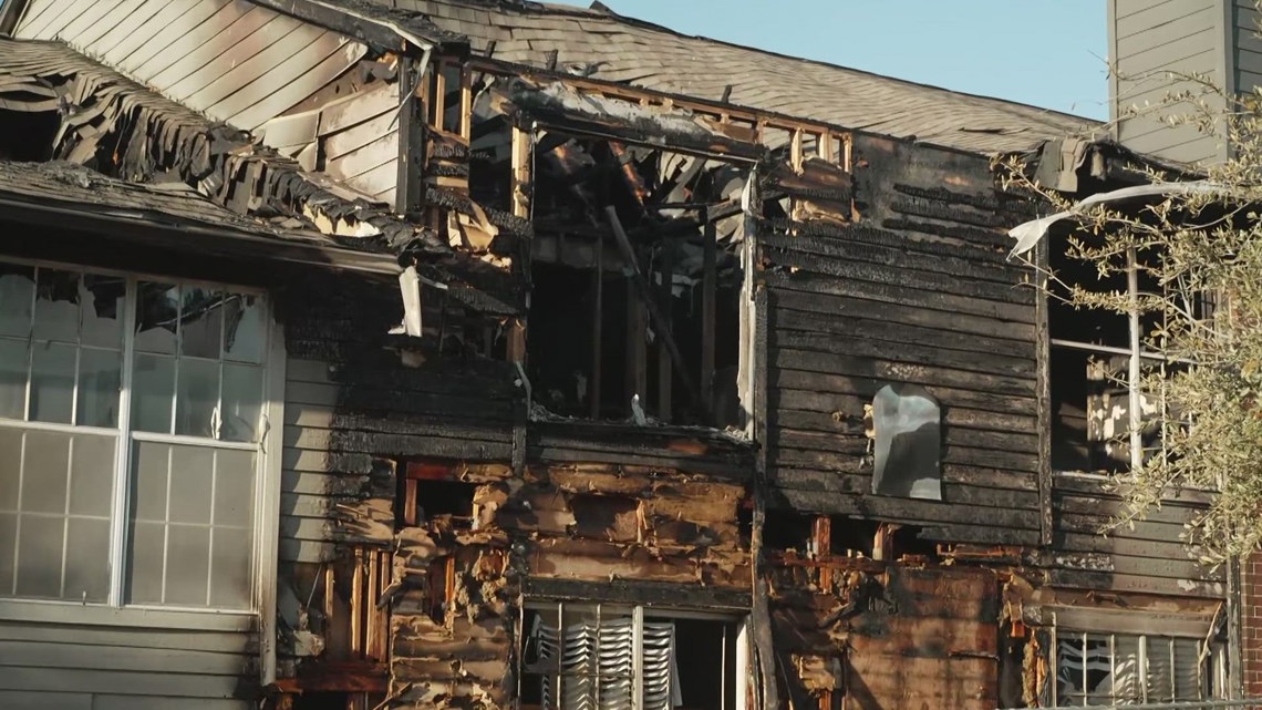 Apartment fire displaces 25 residents, damages 16 units in Arlington