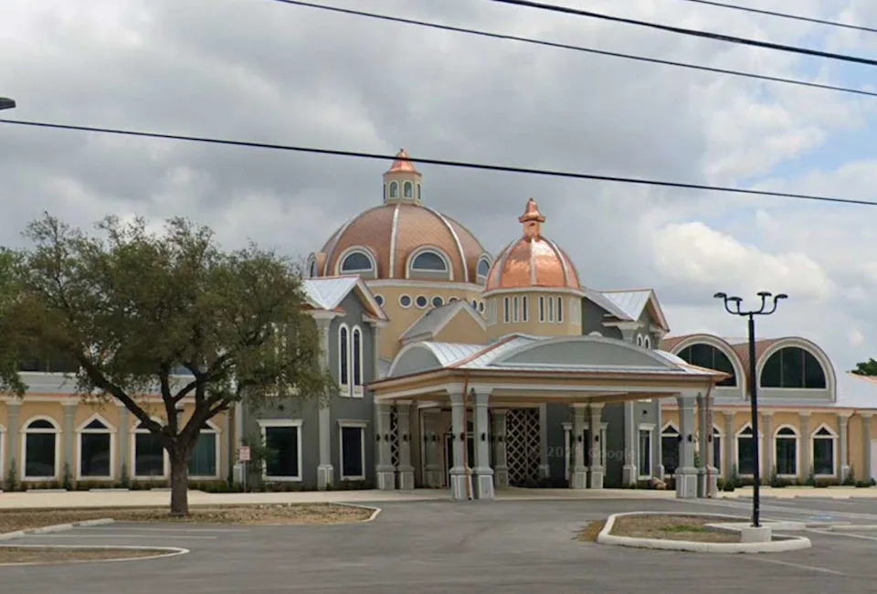 Another domed Mission Park location sits off the I-10 access road near The Dominion on San Antonio's Northwest Side. (Courtesy of Google Maps)