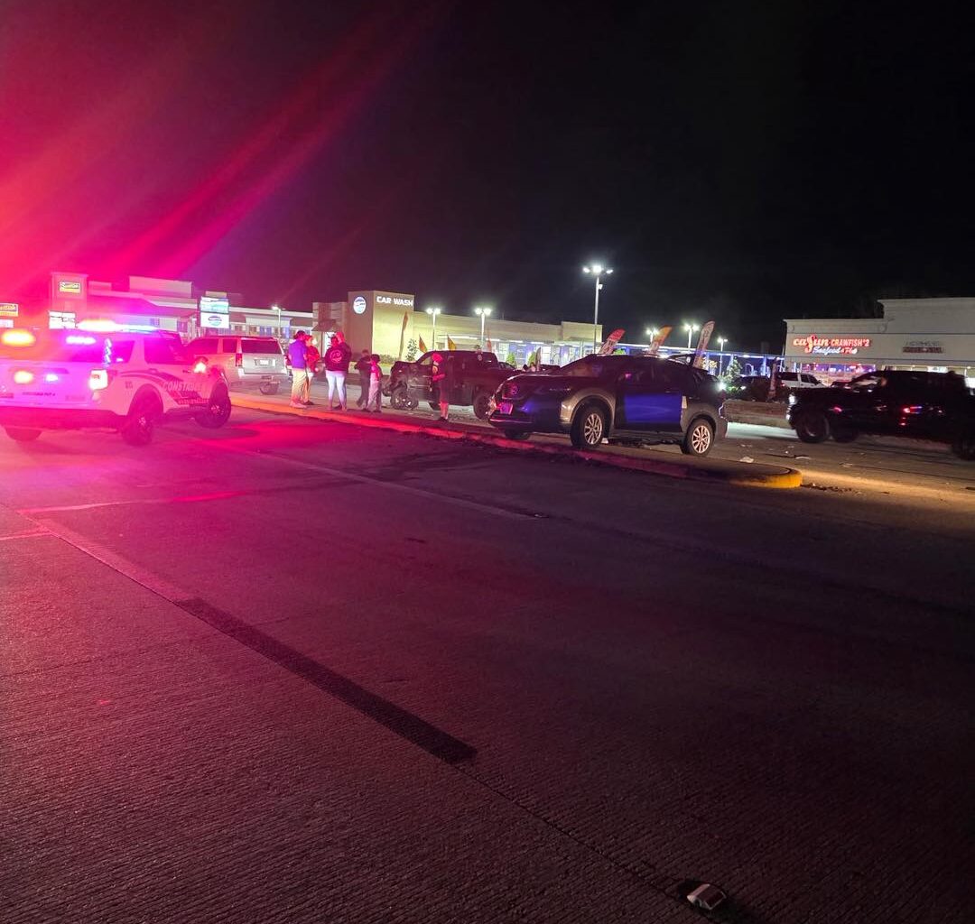 6-car crash shuts down FM 1960 near Atascocita