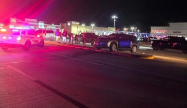 6-car crash shuts down FM 1960 near Atascocita